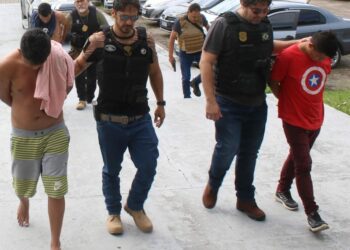 Trio suspeito de esmagar cabeça de mulher a pedradas é preso em Manaus