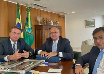 ‘A garantia da nossa soberania passa pela ZFM’, diz Bolsonaro ao fazer novas promessas ao governo do AM
