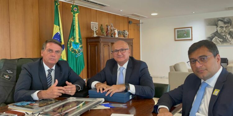 ‘A garantia da nossa soberania passa pela ZFM’, diz Bolsonaro ao fazer novas promessas ao governo do AM