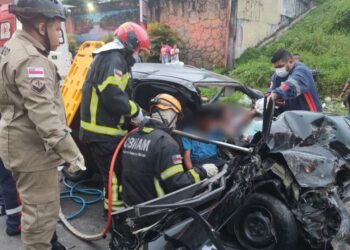 Vídeo: Assaltante causa grave acidente com casal durante fuga no Nova Cidade