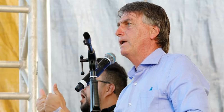 ‘Eu solto inocentes!’, diz presidente Bolsonaro ao defender Daniel Silveira