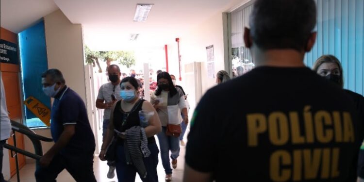 Mais de 46 mil candidatos fizeram as provas do concurso da Polícia Civil neste domingo no AM