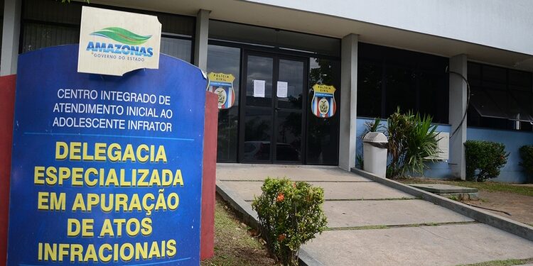 Adolescente é investigado por estuprar sobrinha de 6 anos