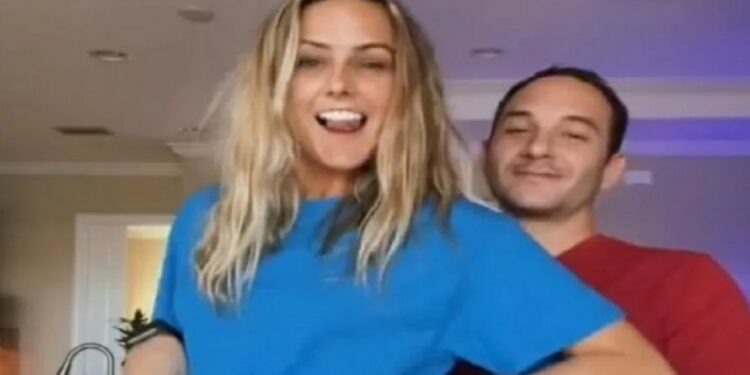 Esposa presenteia marido com ‘ménage’ e a outra engravida