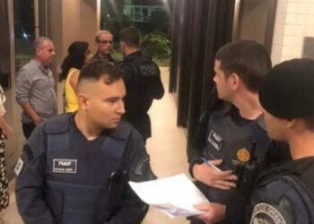 PM invade festa de aniversário após grito de ‘Fora Bolsonaro’ e prende aniversariante
