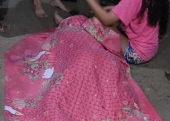 Dez atiradores executam homem com 25 tiros na frente da namorada em Manaus  