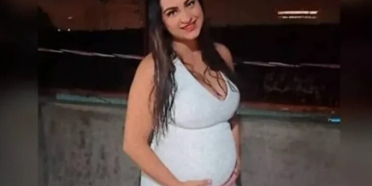Após suplicar por cesárea, grávida com bebê morto na barriga há 5 dias consegue cirurgia