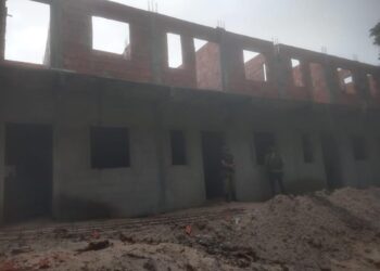 Obra em área de proteção ambiental é interditada pela Prefeitura de Manaus