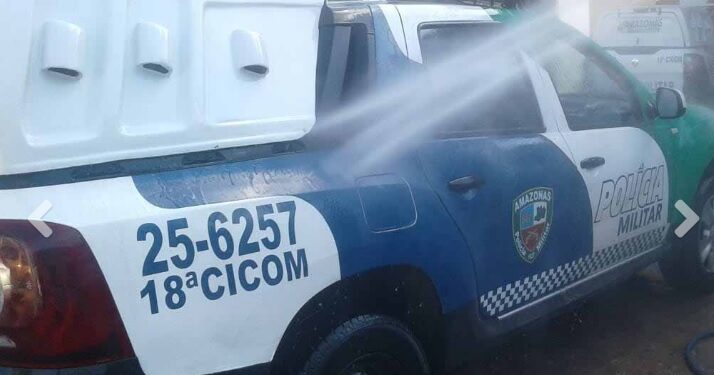 Policiais Militares são atacados a tiros e pedradas na Compensa