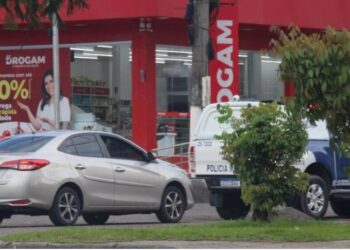 Querendo pagar de bacana, jovem rouba carro de luxo em Manaus e acaba preso