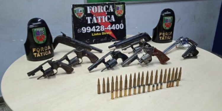 Preparando-se para atacar, pistoleiros são presos com armamento pesado na Compensa