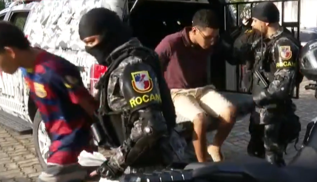 ‘Novinho’ e ‘Pequeno’, seguranças de boca de fumo no Santo Agostinho são presos pela Rocam