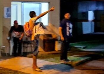 Pai invade necrotério e retira corpo do filho bebê após 15h de espera