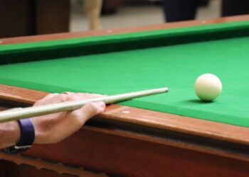 Em Manaus, homem é atingido por bola de sinuca e desmaia durante briga por dinheiro