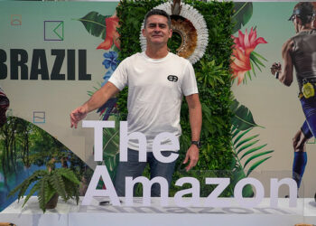 Manaus movimenta Barcelona com estande para chamar maratonistas estrangeiros a correrem na Amazônia