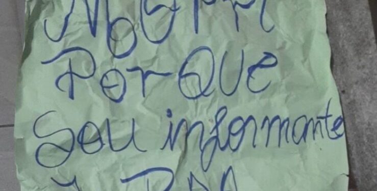 Casal baleado em Manaus recebe aviso no bilhete: ‘morri por que sou informante da RDA’