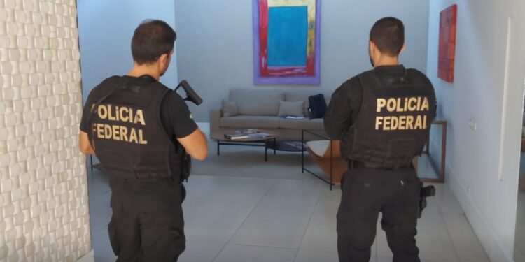 PF prende homem que abusa de crianças fantasiado e divulga cenas nas redes sociais