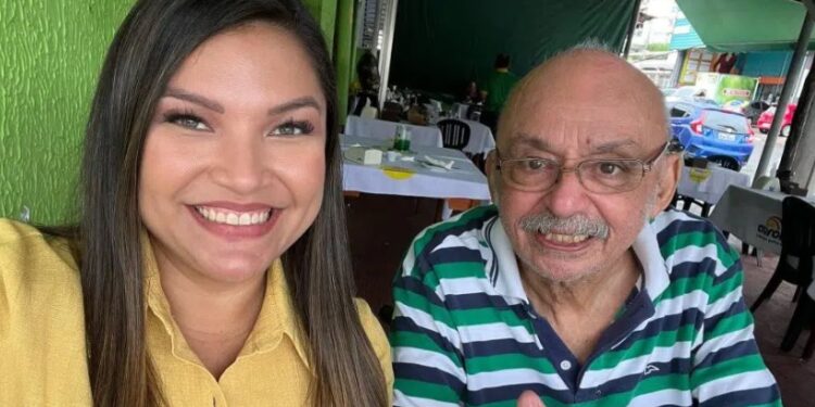 Vídeo: Jona Darc usa tribuna da Aleam para fazer propaganda do restaurante do sogro
