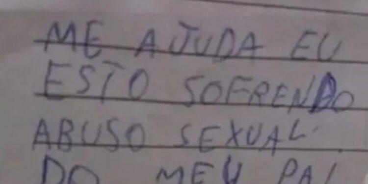 ‘Me ajuda, estou sofrendo abuso sexual do meu pai’, escreve criança para pedir socorro