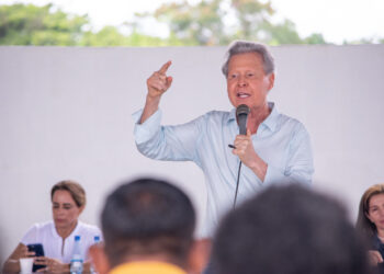 Arthur vê uso sustentável da floresta como alternativa para geração de empregos no interior do Estado