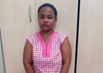 Babá do ‘tóxico’ é presa após colocar droga em mochila de criança