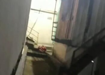 Grupo chega para matar ‘Neguinho’ e ele se joga de ponte e cai em igarapé para se salvar