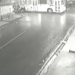 Vídeo: Jovem tem a cabeça esmagada ao perder equilíbrio em moto e parar debaixo de ônibus