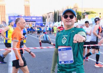 David encerra maratona na Espanha e organiza recepção aos atletas de todo o mundo