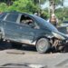 Motorista perde controle e arrebenta Fiesta no “dente de dragão” da  Torquato Tapajós