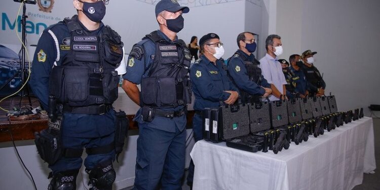 Guarda Municipal de Manaus começa treinamento prático com uso de armamento letal
