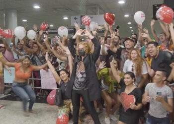 Joelma está em Manaus e convida público para o show de sábado (14)