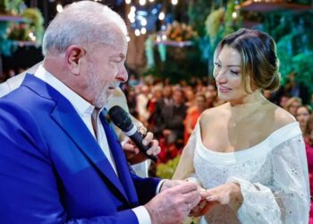 ‘É oficial, o amor venceu’, escreve Lula após se casar com Janja