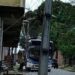 Ônibus acerta poste e deixa vários bairros de Manaus sem energia