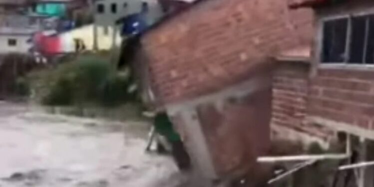 Com mais de 30 mortos após as chuvas, Pernambuco vive cenário caótico