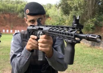 CCJ da Câmara aprova porte de arma para policiais fora do serviço