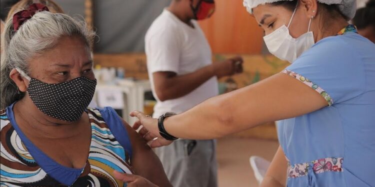 Manaus vive “DIA D” de vacinação contra influenza e sarampo neste sábado; veja onde vacinar