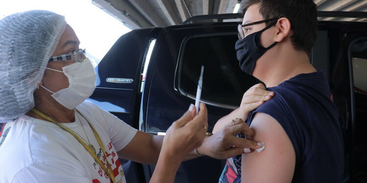 Prefeitura promove ‘Dia D’ de multivacinação em Manaus com 99 pontos de imunização