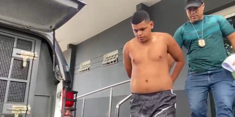 Polícia prende ‘Dedé’ envolvido em roubo de 25 mil litros de gasolina de caminhão cargueiro em Manaus