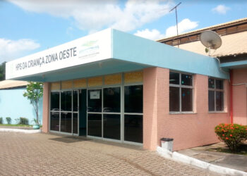 Menino de 4 anos está em coma e entubado em Manaus por suspeita de maus-tratos