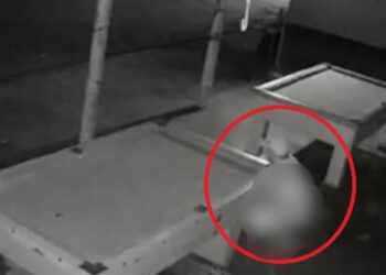 Será vingança? ‘Cagão’ defeca em bar e espalha fezes com as mãos na mesa de sinuca