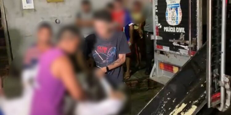 Noite sangrenta – Esposa mata marido com facada em Manaus