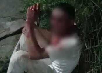 Vídeo: ‘Tá roubando a igreja’, dizem moradores ao espancarem ladrão do Santa Etelvina