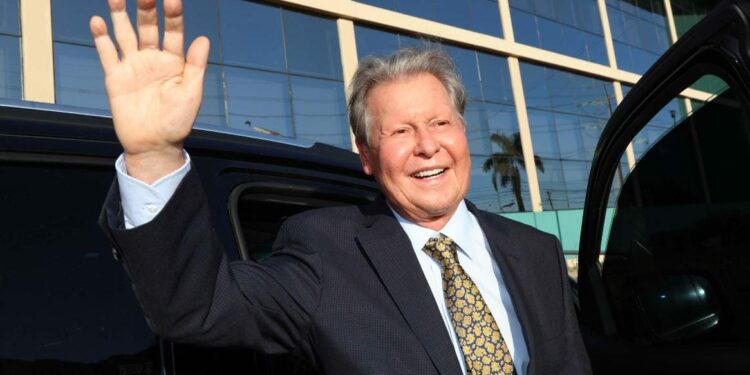 Completando 45 anos de vida pública, Arthur será homenageado em grande festa popular