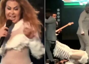 Vídeo: Joelma cai durante show e diz: ‘na vida você cai, levanta e faz tudo de novo’