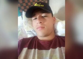 Família procura por jovem que desapareceu após sair de casa com destino incerto em Manaus