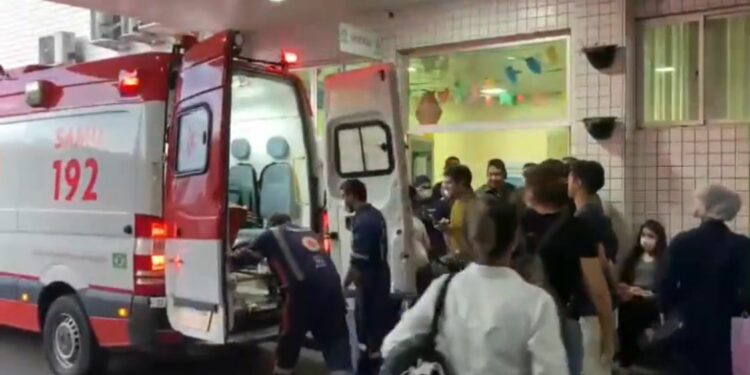 Adolescente é atacada e esfaqueada mais de 10 vezes por outro menor em Manaus