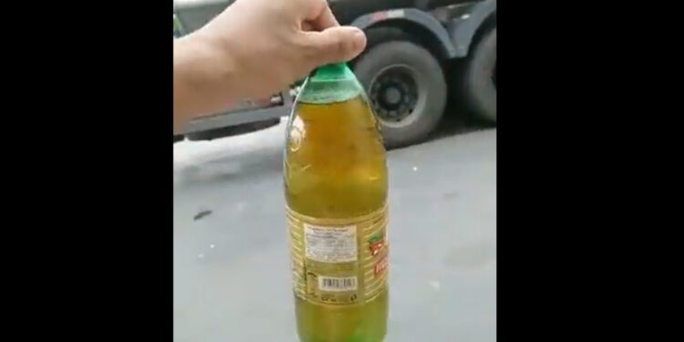 Vídeo: clientes denunciam venda de gasolina com água em Manaus