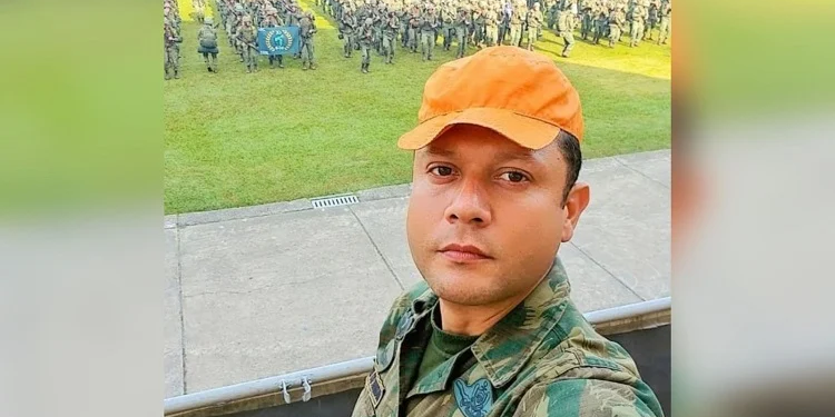 Sargento da Marinha morre com golpes de faca ao chegar em casa