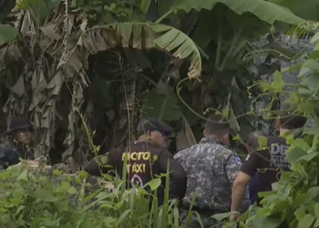 Urgente: Dois corpos são encontrados em covas no bairro Tancredo Neves