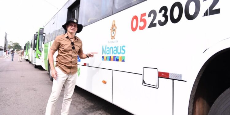 Em evento sobre mobilidade, David Almeida destaca investimento no transporte público